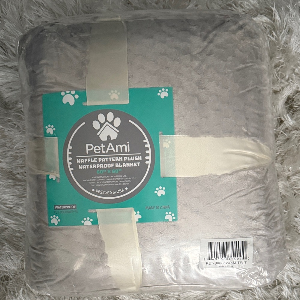 Waterproof Plush Blanket - Cream